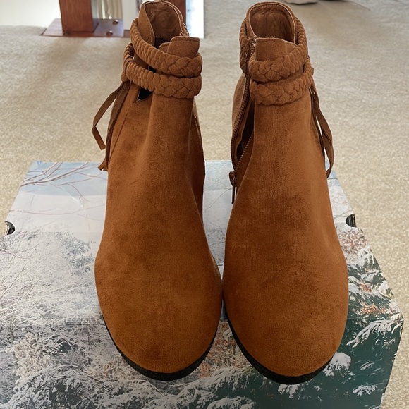 Never worn fawn  wedge bootie with zipper and braid details. - Picture 2 of 8